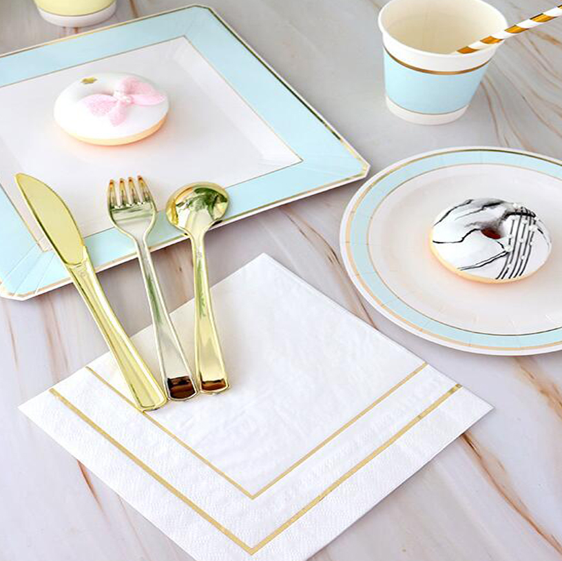 Disposable Paper Plates and Cutlery Set