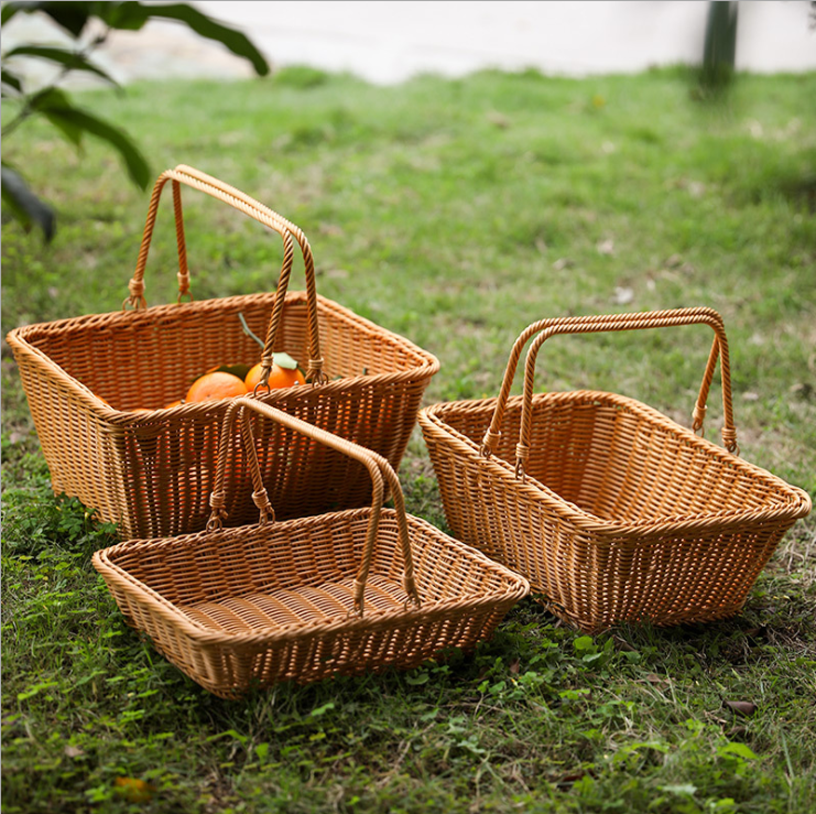 Plastic Rattan Storage Basket Outdoor Picnic Basket With Cover