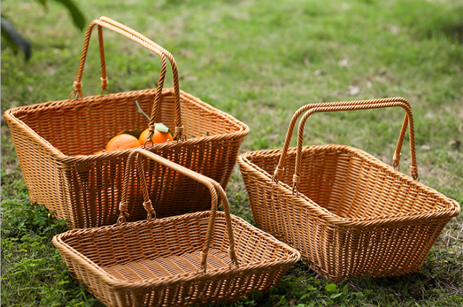 Plastic Rattan Storage Basket Outdoor Picnic Basket With Cover