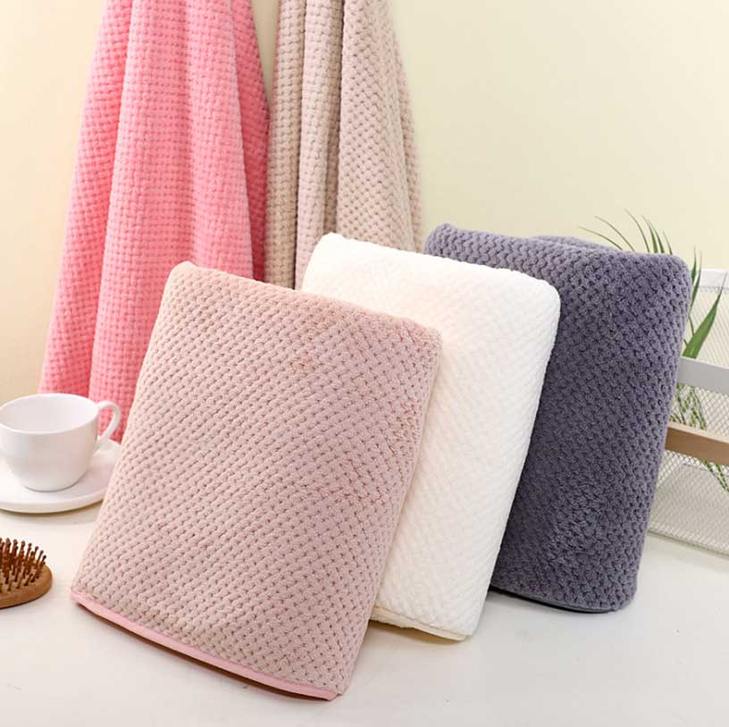 Pineapple Grid Household Adult Bath Coral Velvet Bath Towel