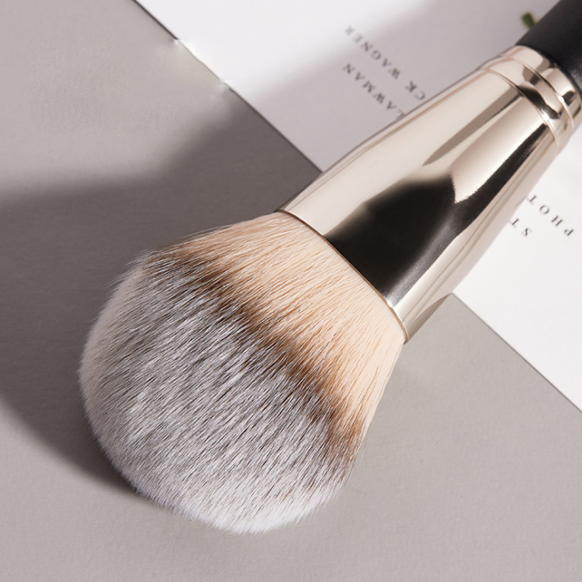 Soft Bionic Fiber Wool Powder Brush