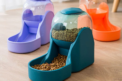 High-capacity Pet Water Feeder