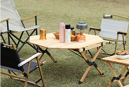 Light beech camping picnic folding table